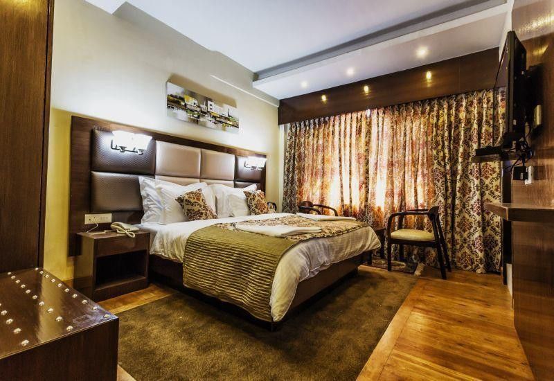 The Pride Inn Srīnagar エクステリア 写真